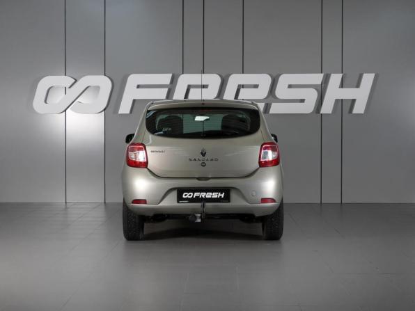 Renault Sandero II Рестайлинг с пробегом 2018 года, цена 999 000 рублей, 58329 км, хэтчбек, Автокод Объявления