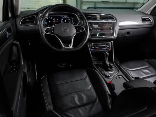 Volkswagen Tiguan II с пробегом 2019 года, цена 2 480 000 рублей, 211480 км, внедорожник, Автокод Объявления