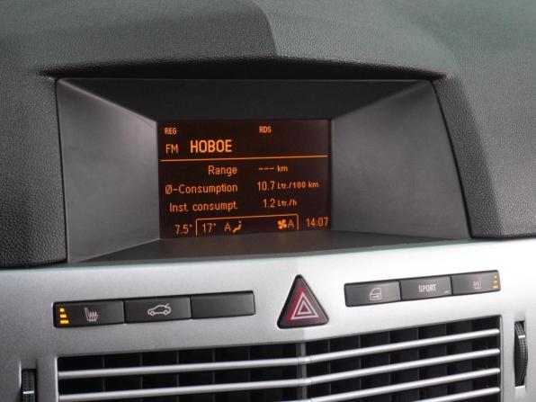 Opel Astra H Рестайлинг с пробегом 2010 года, цена 699 000 рублей, 180051 км, седан, Автокод Объявления
