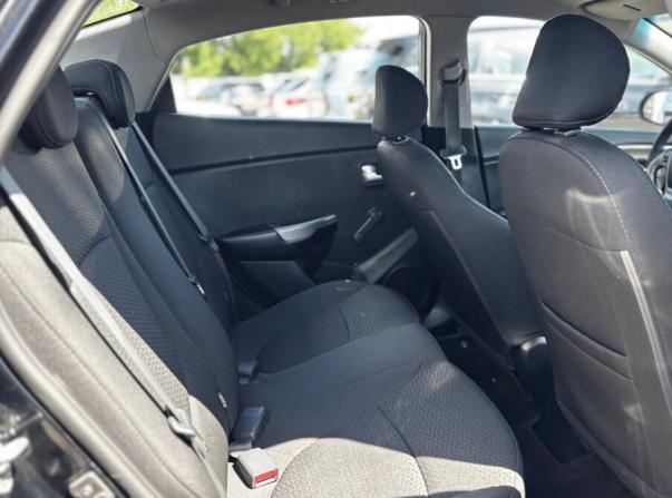 Kia Rio III Рестайлинг с пробегом 2015 года, цена 980 000 рублей, 145000 км, седан, Автокод Объявления
