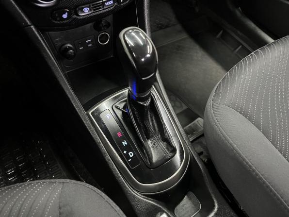 Hyundai Solaris I Рестайлинг с пробегом 2015 года, цена 929 000 рублей, 188237 км, седан, Автокод Объявления