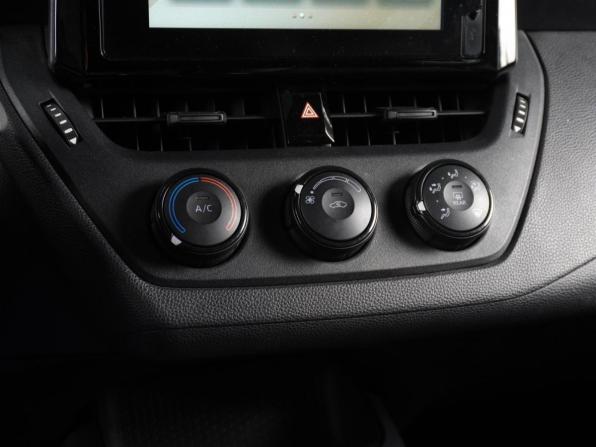Toyota Corolla XII (E210) с пробегом 2022 года, цена 2 060 000 рублей, 52471 км, седан, Автокод Объявления