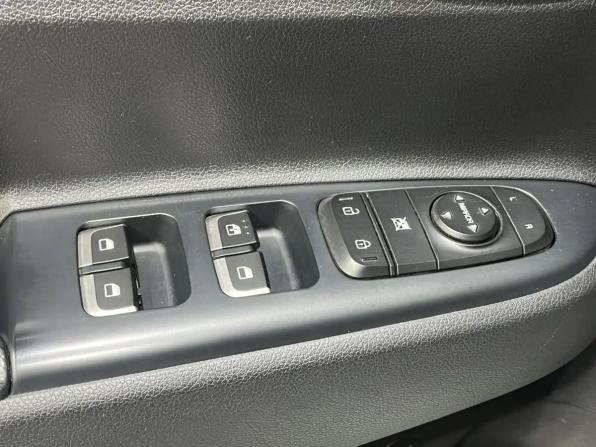 Kia Rio IV с пробегом 2019 года, цена 1 370 000 рублей, 126887 км, хэтчбек, Автокод Объявления