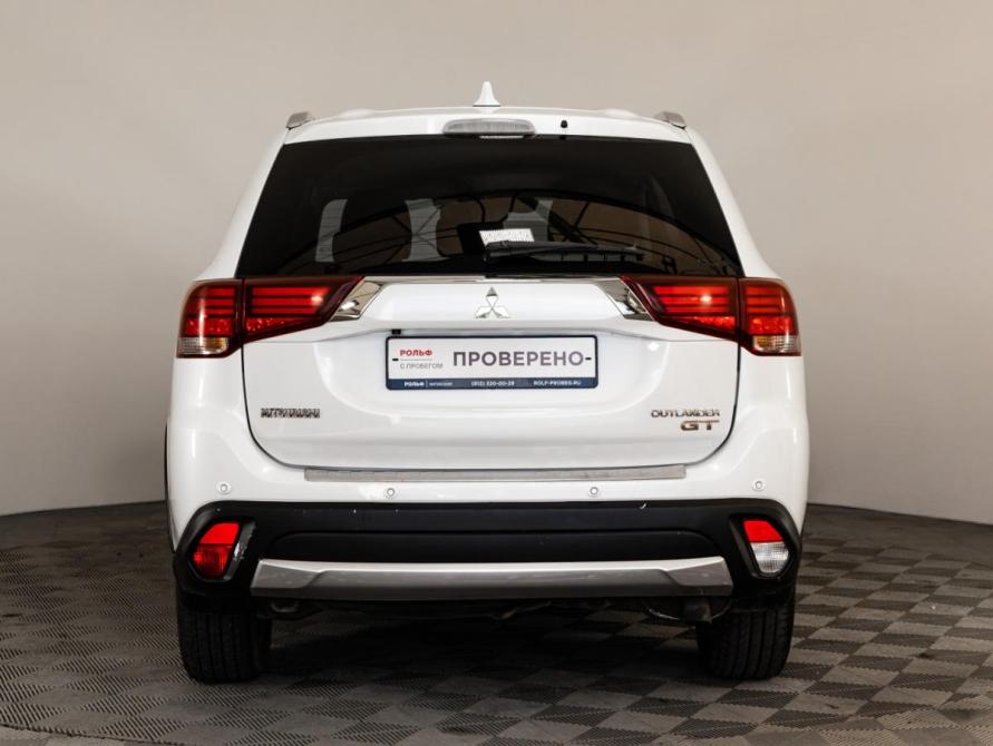 Mitsubishi Outlander III Рестайлинг 2 Санкт-Петербург  - изображение 6