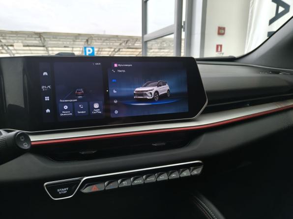 Geely Coolray I Рестайлинг с пробегом 2024 года, цена 2 130 000 рублей, 21000 км, внедорожник, Автокод Объявления