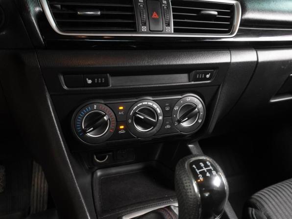 Mazda 3 III (BM) с пробегом 2014 года, цена 1 219 000 рублей, 101666 км, хэтчбек, Автокод Объявления
