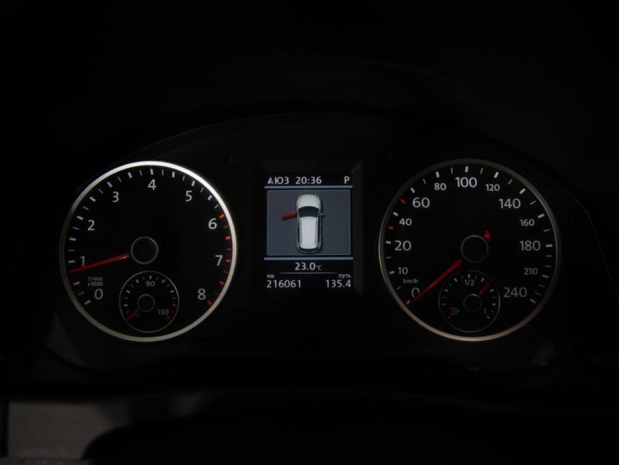 Volkswagen Tiguan I Рестайлинг Санкт-Петербург  - изображение 14