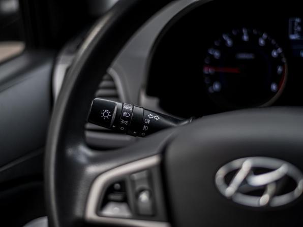 Hyundai Solaris I Рестайлинг с пробегом 2015 года, цена 999 000 рублей, 126742 км, седан, Автокод Объявления