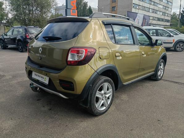 Renault Sandero II с пробегом 2015 года, цена 929 000 рублей, 98464 км, хэтчбек, Автокод Объявления