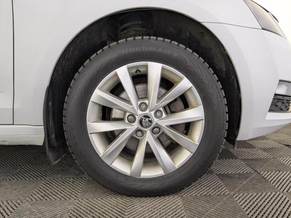 Skoda Octavia III (A7) Рестайлинг с пробегом 2019 года, цена 1 280 000 рублей, 182798 км, лифтбек, Автокод Объявления