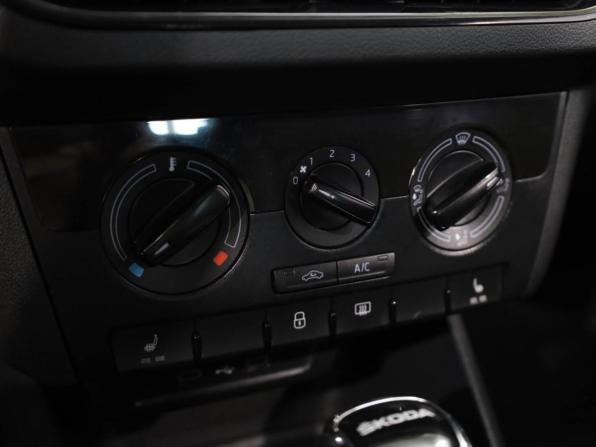 Skoda Rapid II с пробегом 2021 года, цена 1 559 000 рублей, 157701 км, лифтбек, Автокод Объявления