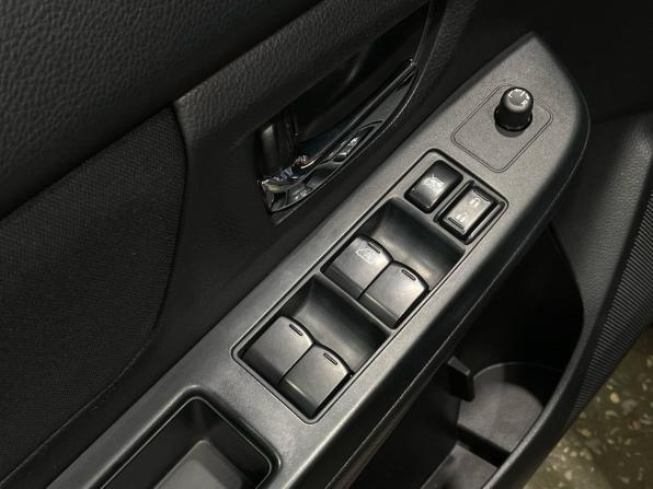 Subaru XV I с пробегом 2012 года, цена 1 344 000 рублей, 115630 км, внедорожник, Автокод Объявления