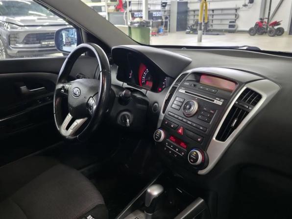 Kia Ceed I Рестайлинг с пробегом 2012 года, цена 648 000 рублей, 246418 км, хэтчбек, Автокод Объявления