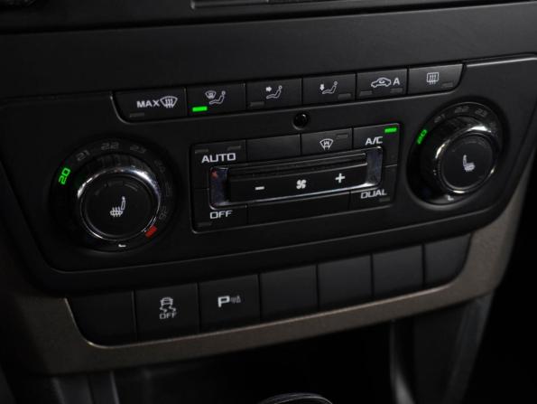 Skoda Yeti I Рестайлинг с пробегом 2014 года, цена 899 000 рублей, 145272 км, внедорожник, Автокод Объявления