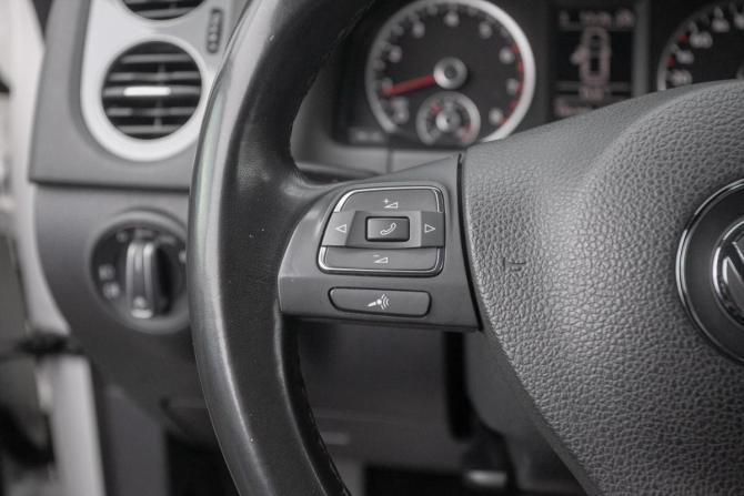 Volkswagen Tiguan I Рестайлинг с пробегом 2013 года, цена 1 198 000 рублей, 105220 км, внедорожник, Автокод Объявления