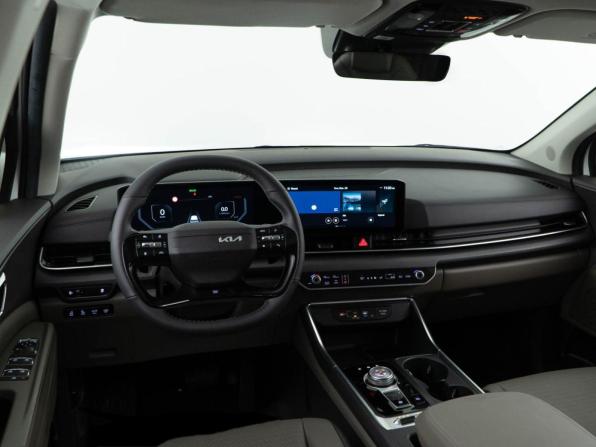 Kia Carnival IV Рестайлинг с пробегом 2025 года, цена 7 195 055 рублей, 8947 км, минивэн, Автокод Объявления