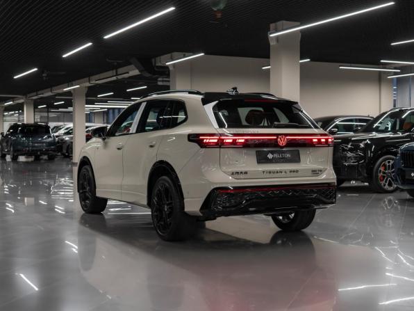 Volkswagen Tiguan III (China Market) с пробегом 2026 года, цена 5 300 000 рублей, 50 км, внедорожник, Автокод Объявления