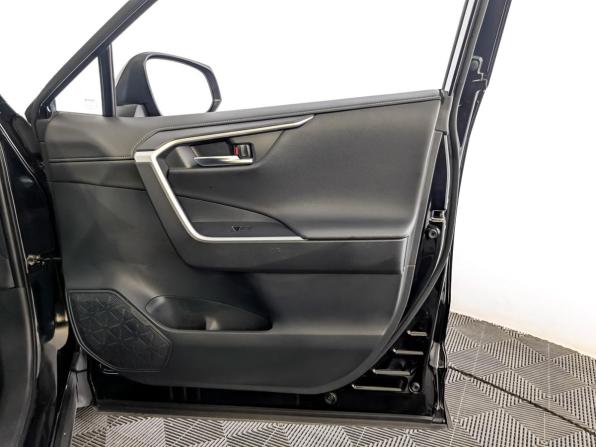 Toyota RAV4 V (XA50) с пробегом 2021 года, цена 3 500 000 рублей, 31500 км, внедорожник, Автокод Объявления