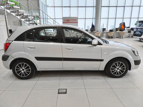 Kia Rio II с пробегом 2007 года, цена 350 000 рублей, 277976 км, хэтчбек, Автокод Объявления