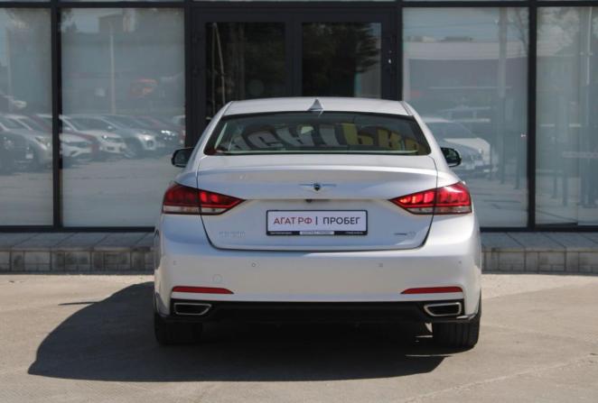 Hyundai Genesis II с пробегом 2015 года, цена 1 950 000 рублей, 183883 км, седан, Автокод Объявления