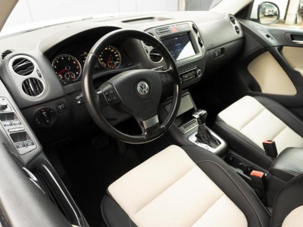 Volkswagen Tiguan I с пробегом 2009 года, цена 1 099 000 рублей, 256088 км, внедорожник, Автокод Объявления