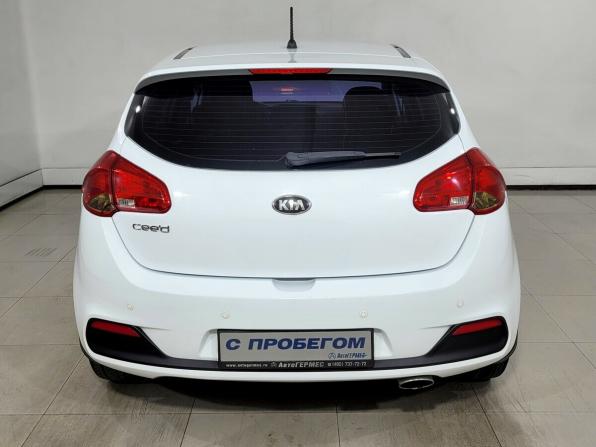 Kia Ceed II с пробегом 2015 года, цена 1 220 000 рублей, 110555 км, хэтчбек, Автокод Объявления