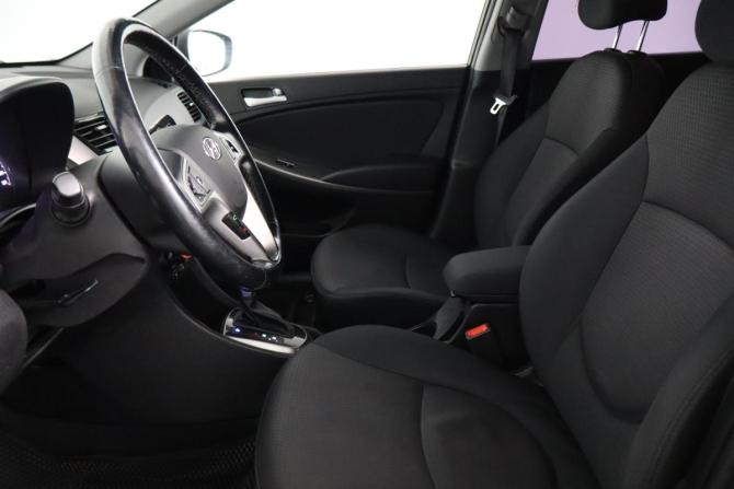Hyundai Solaris I Рестайлинг с пробегом 2016 года, цена 1 099 000 рублей, 91000 км, хэтчбек, Автокод Объявления