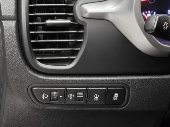 Kia Rio IV Рестайлинг с пробегом 2020 года, цена 1 570 000 рублей, 110000 км, седан, Автокод Объявления