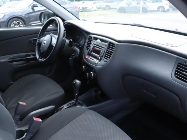 Kia Rio II Рестайлинг с пробегом 2011 года, цена 499 000 рублей, 204850 км, седан, Автокод Объявления