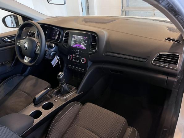 Renault Megane IV с пробегом 2018 года, цена 1 397 000 рублей, 144860 км, универсал, Автокод Объявления