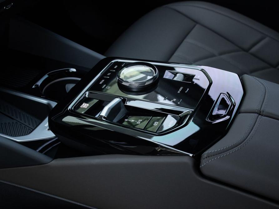 BMW 5 серии VIII (G60/G61/G68) Магнитогорск  - изображение 25