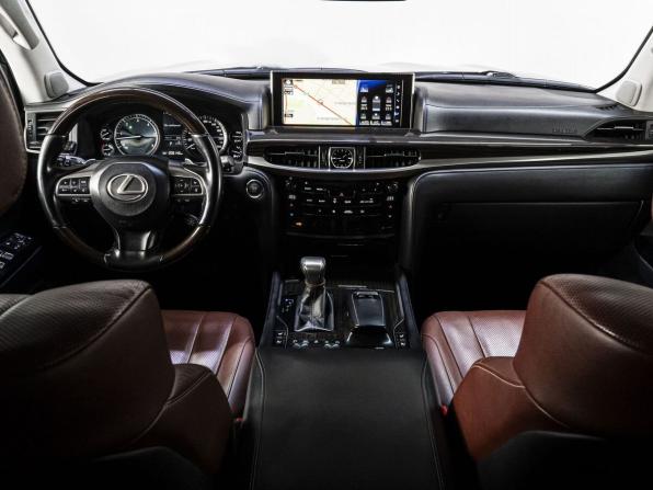 Lexus LX III Рестайлинг 2 с пробегом 2017 года, цена 6 880 000 рублей, 206146 км, внедорожник, Автокод Объявления
