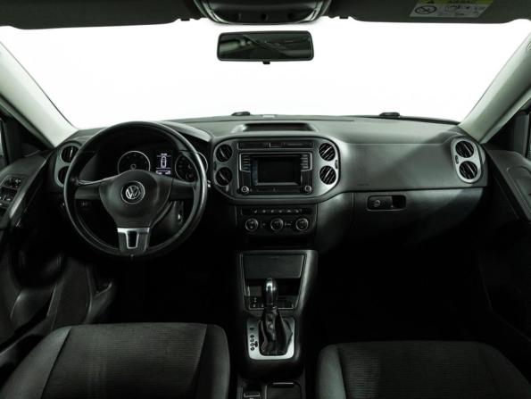 Volkswagen Tiguan I Рестайлинг с пробегом 2015 года, цена 1 744 700 рублей, 93360 км, внедорожник, Автокод Объявления