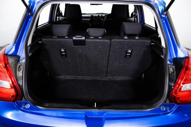 Suzuki Swift V с пробегом 2017 года, цена 1 419 000 рублей, 139190 км, хэтчбек, Автокод Объявления