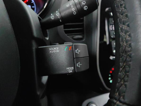 Renault Kaptur I с пробегом 2017 года, цена 1 098 000 рублей, 184036 км, внедорожник, Автокод Объявления