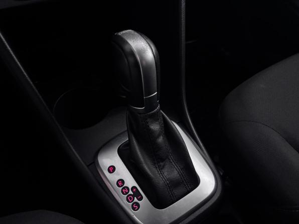 Volkswagen Polo V Рестайлинг с пробегом 2018 года, цена 1 225 000 рублей, 102475 км, седан, Автокод Объявления
