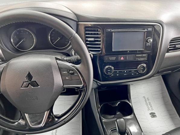 Mitsubishi Outlander III Рестайлинг 2 с пробегом 2016 года, цена 1 795 000 рублей, 137636 км, внедорожник, Автокод Объявления