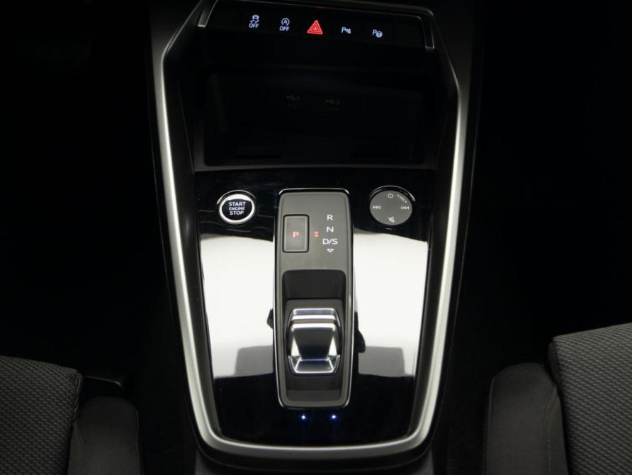 Audi A3 IV (8Y) Москва  - изображение 20