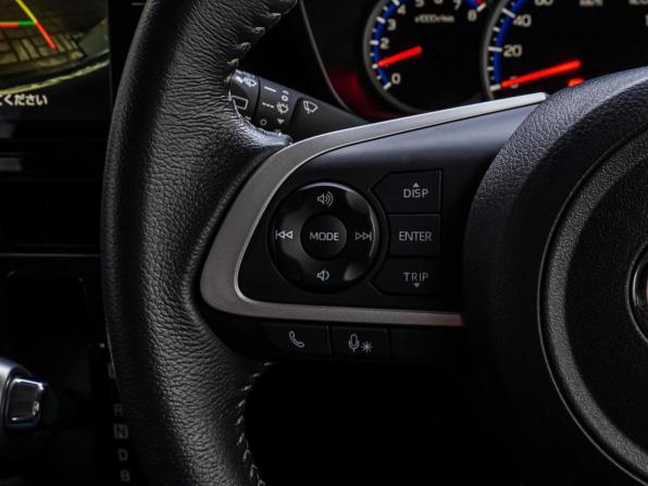 Toyota Roomy I Рестайлинг с пробегом 2020 года, цена 1 580 000 рублей, 13008 км, микровэн, Автокод Объявления
