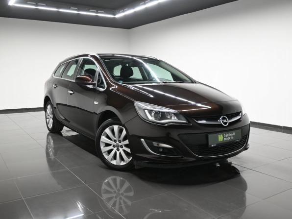 Opel Astra J Рестайлинг с пробегом 2013 года, цена 995 000 рублей, 121950 км, универсал, Автокод Объявления