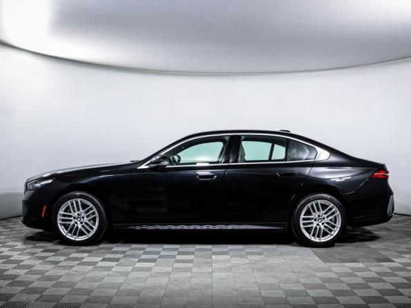 BMW 5 серии VIII (G60/G61/G68) с пробегом 2024 года, цена 6 910 000 рублей, 45632 км, седан, Автокод Объявления