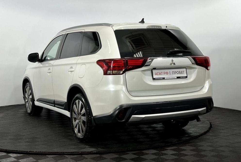 Mitsubishi Outlander III Рестайлинг Нижний Новгород  - изображение 8