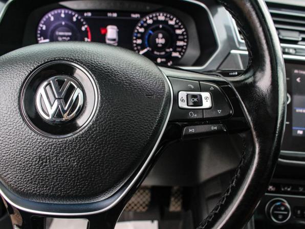 Volkswagen Tiguan II с пробегом 2017 года, цена 1 971 700 рублей, 179000 км, внедорожник, Автокод Объявления