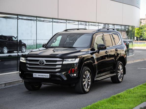Toyota Land Cruiser 300 Series с пробегом 2022 года, цена 9 299 000 рублей, 51215 км, внедорожник, Автокод Объявления