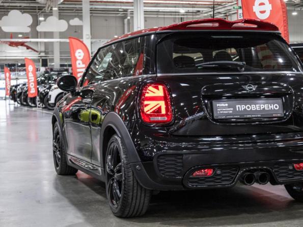 Mini Hatch III (F55/F56) Рестайлинг с пробегом 2019 года, цена 2 780 000 рублей, 54711 км, хэтчбек, Автокод Объявления