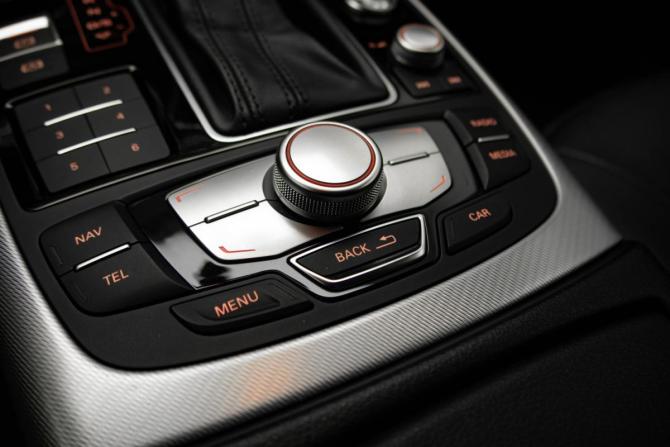 Audi A6 IV (C7) Рестайлинг с пробегом 2016 года, цена 1 645 000 рублей, 199347 км, седан, Автокод Объявления