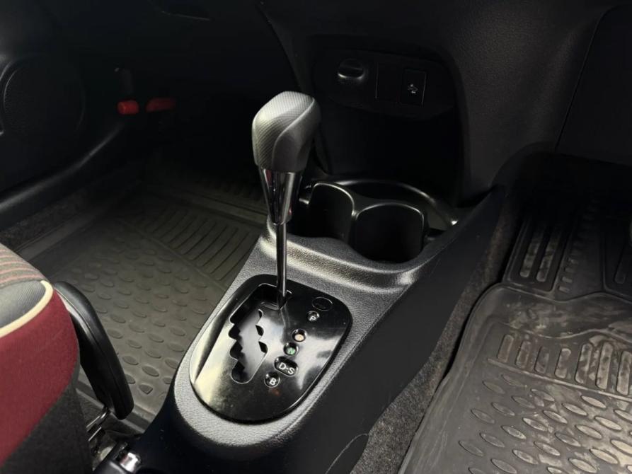 Toyota Vitz III (XP130) Рестайлинг 2 Новосибирск  - изображение 5