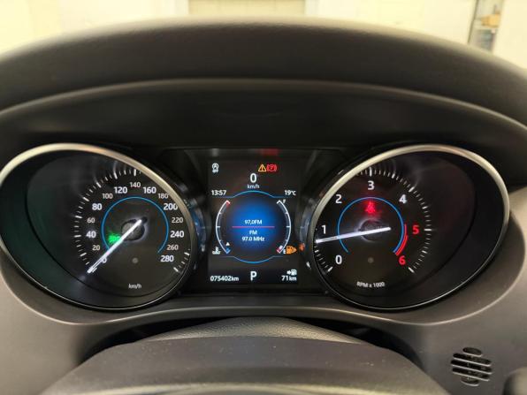 Jaguar F-Pace I с пробегом 2017 года, цена 2 390 000 рублей, 75401 км, внедорожник, Автокод Объявления