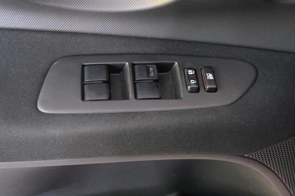 Toyota Auris I Омск  - изображение 9