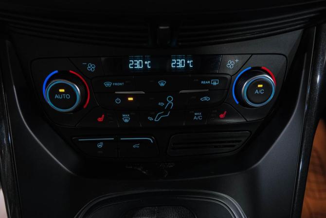 Ford Kuga II Рестайлинг с пробегом 2018 года, цена 1 749 000 рублей, 98600 км, внедорожник, Автокод Объявления